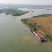 【中央環保督察】洞庭湖非法采砂整改進展如何？已有幾十家違規砂石場全面取締限期整改